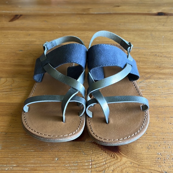 Gap Strappy Sandals size 8 - Picture 2 of 4